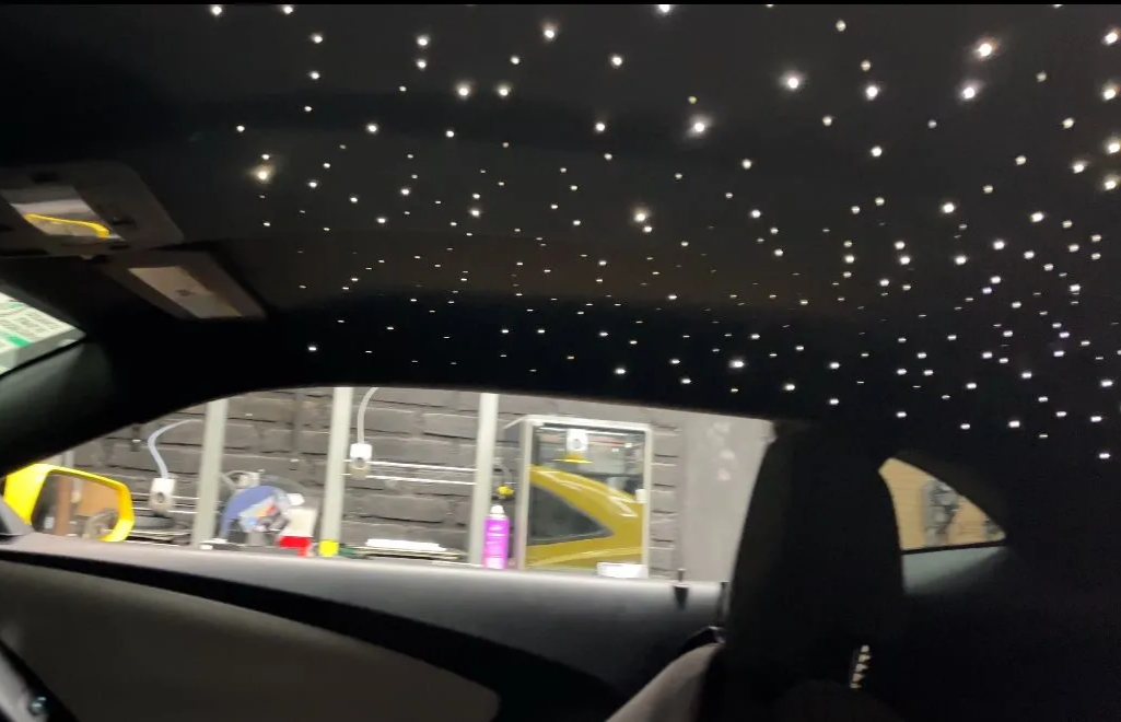 Cielo estrellado rojo interior